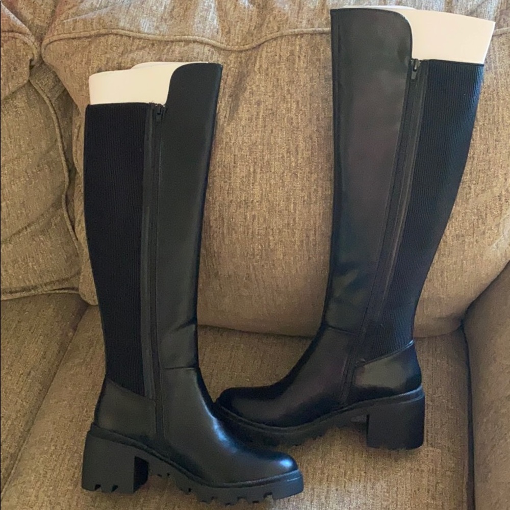 Shoe Dazzle black knee high boots